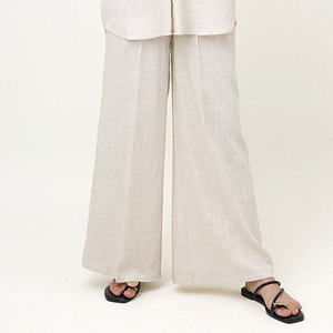 Ensemble coordonné doux pour femme, confortable et conçu pour un confort quotidien avec une coupe fluide et décontractée - Product Image 5