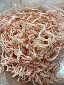 Calamars déchiquetés cuits à la vapeur avec du lait de coco, snack de fruits de mer assaisonnés à la noix de coco, calamars déchiquetés du Vietnam, emballage en sachet refermable, calamars séchés - Product Image 3