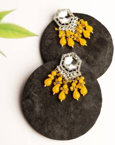 ต่างหูห้อยดีไซน์ใหม่ขายส่ง ประดับมุกเทียมทรงเรขาคณิต ลูกปัดห้อยประดับ โลหะผสมสังกะสีชุบทองรูปหกเหลี่ยม แฟชั่น - Product Image 1