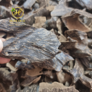 Chips de Oud HUFA OUD HP-ED1 Mejorados - Fragancia de Oud 100% Natural de Vietnam para Uso en Todas las Estaciones - Product Image 2