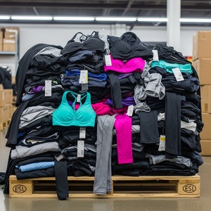 Oferta Limitada: Paleta de Liquidación de Ropa Deportiva Auténtica Lululemon, Estilos Variados, Leggings, Tops, Sujetadores Deportivos, Suministro al por Mayor - Product Image 3