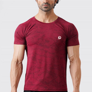 T-shirt de sport pour homme, coupe ajustée, polyester et élasthanne, séchage rapide, respirant, écologique, sans couture - Product Image 1