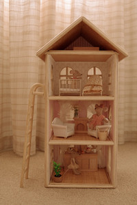 Luxury 3-Story Rattan Dollhouse - Eco-friendly Handmade Woven Play House for Kids - Product Image 5