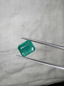 Émeraude naturelle de Zambie de 5,24 carats, taille octogonale (émeraude), vert intense, pierre précieuse fine de luxe, pierre lâche pour la création de bijoux haut de gamme - Product Image 2