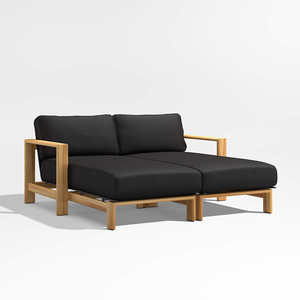 Lit de repos Amora en teck massif de haute qualité avec finition naturelle et coussins, adapté à une utilisation en intérieur ou en extérieur - Product Image 1