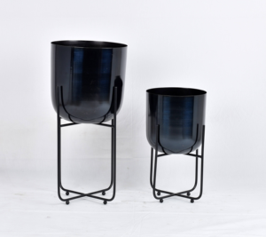 Jardinières Métalliques Minimalistes Modernes – Couleurs, Tailles et Logos Personnalisables – Vente en Gros – Légères, Durables, Écologiques – Pour Jardin et Maison – Nouveauté - Product Image 1