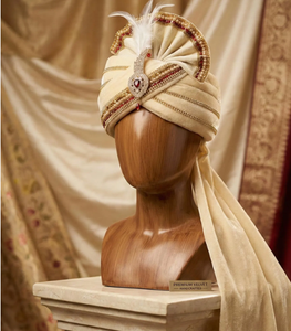 Safa de mariage royal or ivoire pour le marié avec Kalgi artisanal en perles et plumes, Turban Pagri traditionnel indien pour cérémonie - Product Image 1