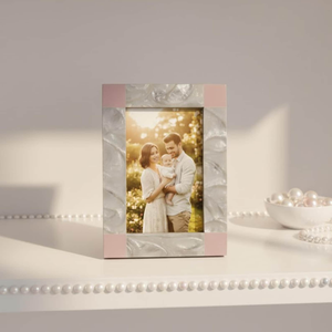 FAIZA CRAFT Cadre photo en résine fait main au design unique, impression UV, montage mural, orientation horizontale - Luxe moderne indien - Product Image 1