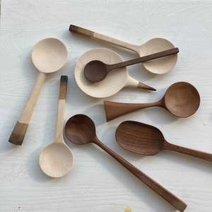 Juego de 2 utensilios de madera de mango para servir ensalada, diseño moderno, precio de mayoreo. - Product Image 3