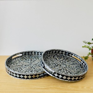 Plateau de service rond en nacre noire avec incrustation florale en bois laqué, plateau décoratif en nacre, plateau ottoman, plateau à café - Product Image 3