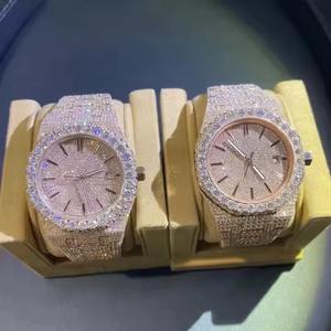 Montre en diamant Moissanite de qualité supérieure, style Hip Hop Bling, avec verre saphir ou acier inoxydable massif, disponible à la vente - Product Image 1