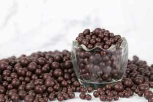 Wholesale Bulk Supplier Factory Direct Sale <b>Chocolate</b> OEM/ODM HALAL Dark Compound <b>Chocolate</b> Crispy Balls Cocoa Decorating Cakes - Product Image 3