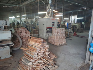 Treillis de jardin en bois naturel robuste pour plantes grimpantes, obélisque en forme de pyramide, décoration extérieure pour jardin, fabriqué au Vietnam - Product Image 4