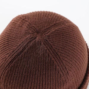 Bonnes affaires : Bonnets unis pour homme et femme – Bonnets d'hiver à revers, style casquette, pour l'extérieur - Product Image 6