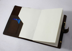 Diario de Tapa Dura de Cuero Genuino Marrón sin Forro con Candado, 100 Hojas, Excelente Regalo Promocional para Hombres y Mujeres, Opción de Logotipo Personalizado - Product Image 6