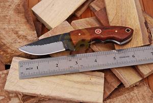 Couteau de chasse artisanal en acier au carbone, manche en bois de rose, lame pleine longueur, pour camping et survie en extérieur, avec étui - Product Image 4