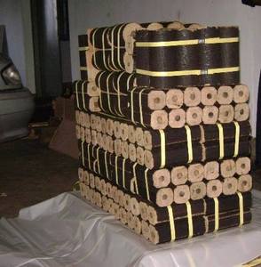 โรงงานผลิตเชื้อเพลิงชีวมวลอัดแท่งจากขี้เลื่อยความหนาแน่นสูง ราคาโรงงานโดยตรง เป็นมิตรกับสิ่งแวดล้อม เชื้อเพลิงแข็ง ประหยัดพลังงาน ใช้สำหรับเผาไหม้ - Product Image 1