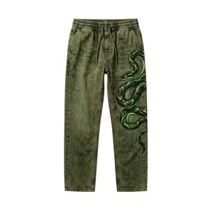 Pantalon décontracté pour homme vert olive à imprimé serpent, style streetwear urbain, coupe ample, durable - Product Image 1