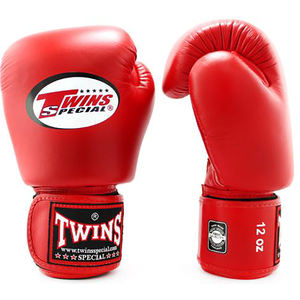 Guantes de Boxeo Twins Muay Thai Hechos a Mano con Cierre de Velcro, Cuero Vacuno Genuino, Agarre Ergonómico, Transpirables y que Absorben la Humedad - Product Image 1