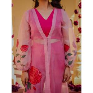 ชุดมิชิกะ XS สีชมพูโรส ลายเพ้นท์มือ 3 ชิ้น ผ้าชีฟอง แบบเสื้อท่อนบน - Product Image 1