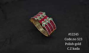 Pulsera Kada de latón con circonita cúbica morada 12245, diseño floral, chapada en rodio, joyería para mujer, para fiestas. - Product Image 5