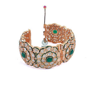 Aishwarya Emerald Green Polki Fashion Bracelet - Product Image 3