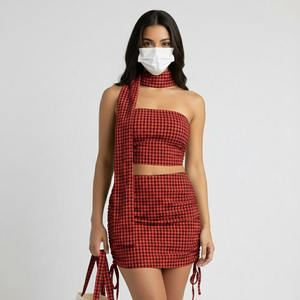 Conjunto de faldas personalizadas OEM para mujer, top corto con capucha y estampado de logotipo informal, conjunto de faldas con capucha para invierno. - Product Image 3