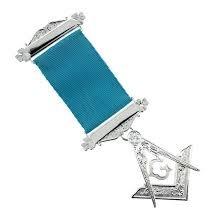 Joya de Pecho Masónica Past Master Masonic - [4 1/4'' de altura] Material: Metal Tipo de metal: Aleación Tipo de cierre: Pin - Product Image 6