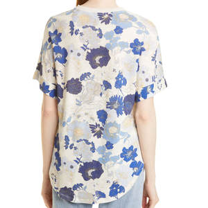 T-shirt décontracté classique au toucher doux et à la coupe confortable, élégant, en tissu léger et au look moderne et épuré - Product Image 2