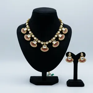 Conjunto de Collar y Pendientes de Oro con Baño de Rodio y Circonitas, Diseño Clásico con Incrustaciones Rojas para Mujer, Joyería Nupcial para Bodas - Product Image 2