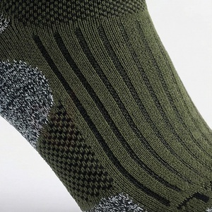 Chaussettes pour hommes, couleur unie, tricotées, respirantes, coton, polyester, élasthanne, style classique d'automne - Product Image 5