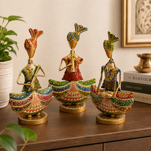 Statue de Homme Assis en Fer Peinte à la Main, Thème Musical |   Figurine de musicien traditionnel pour la maison, le bureau et la décoration de cadeaux - Product Image 6