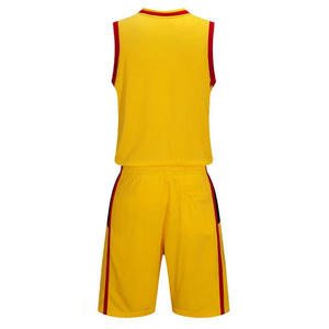 Maillot de basket-ball personnalisé avec nom d'équipe imprimé numériquement, col en V, bretelles réglables, rouge - Product Image 3