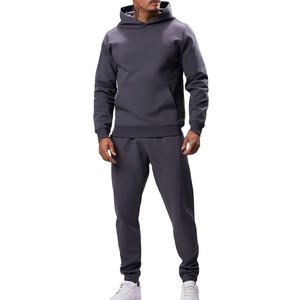 Survêtement de la meilleure qualité avec un design personnalisé Collection Hiver Tendance Survêtement respirant pour hommes Service OEM à bon prix - Product Image 1
