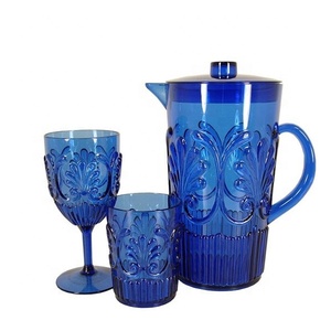 Vaso Acrílico para Bebidas Frías con Diseño de Flores en Relieve de 16 oz - Libre de BPA, Antiderrames, Reutilizable y Portátil - Product Image 3