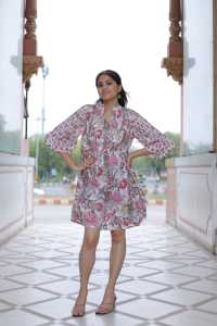 Robe en coton imprimé floral indien à main bloc nouvelle tenue décontractée d'été à la mode pour mariage cadeau écologique tissé à la main - Product Image 4