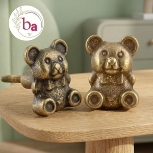 Poignée de tiroir en fonte en forme de bébé panda, poignée de meuble, décoration de la maison et du bureau, design moderne, durable, écologique, installation facile - Product Image 1