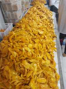 Prix compétitif en gros, collation saine et moelleuse à base de fruits frais, délicieux MANGUE SÉCHÉE MOELLEUSE, 3-5% de sucre, séchage à basse température - Product Image 3