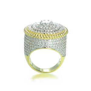 Bague audacieuse à sommet rond, fabriquée avec un diamant Moissanite et une finition en argent sterling 925 plaqué or, pour collections de boutiques - Product Image 1