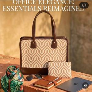 Bolso de Mano Ejecutivo de Lujo Personalizado para Portátil, con Estampado Jacquard de Jaipur, con Bolsillo y Detalles en Cuero, Set de Maletín para Mujer - Product Image 1