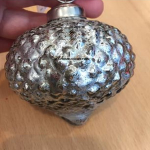 Boîte suspendue de Noël en forme de cœur en acier inoxydable avec motif martelé, ornement Père Noël, cadeaux de fête, décoration - Product Image 3