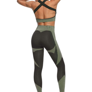 Ensemble de yoga 2 pièces pour femme, design haut de gamme, qualité professionnelle, personnalisable, léger, impression de logo. - Product Image 5