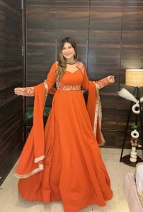 Traje Maxi Anarkali de diseñador en un nuevo estilo elegante - Product Image 4