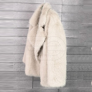 Manteaux en fourrure pour femmes, manteaux longs et moelleux pour l'hiver, vêtements d'extérieur décontractés en peluche douce, style tendance, manteaux élégants en fausse fourrure - Product Image 2