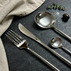 Luxury Stainless Steel <b>Flatware</b> Set 4-Piece Minimalist Silver Cutlery Set Mirror Polished Dinnerware for Hotels & Restaurant Use - Product Image 2
