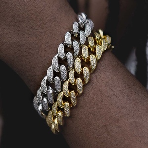 Bracelet chaîne cubaine unisexe en moissanite VVS 13 mm fait main, plaqué argent, passe le test du diamant, idéal pour les fêtes et comme cadeau - Product Image 6