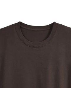 เสื้อยืดคอกลมแขนสั้นสีดำสำหรับผู้ชาย ทรงปกติ ผ้าเรียบ ไม่มีลาย - Product Image 3