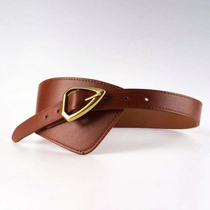 Ceinture classique en cuir pour femme au design épuré, idéale pour les garde-robes traditionnels, modernes et minimalistes - Product Image 1