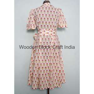 Vestido de Algodón Vintage Estilo Bohemio Ecológico Hecho a Mano con Detalle de Botones, Manga Corta, Silueta en A para Mujer, Casual de Oficina - Product Image 4