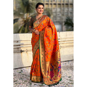 Sari en soie Paithani Jaal tissé avec des fils Zari par Elite Weaves 700g Vêtements indiens et pakistanais - Product Image 2